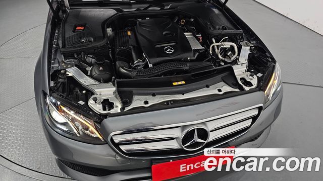 Mercedes-Benz E-Class E300 Avantgarde