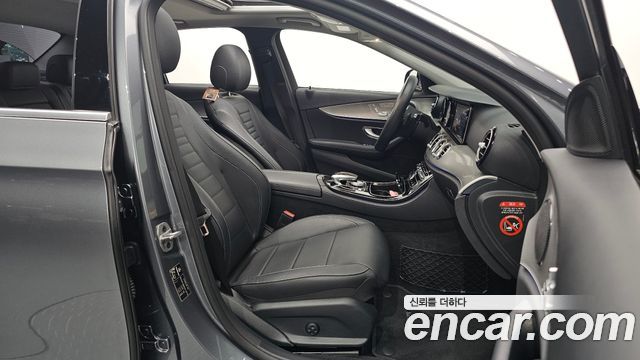 Mercedes-Benz E-Class E300 Avantgarde
