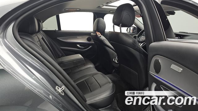 Mercedes-Benz E-Class E300 Avantgarde