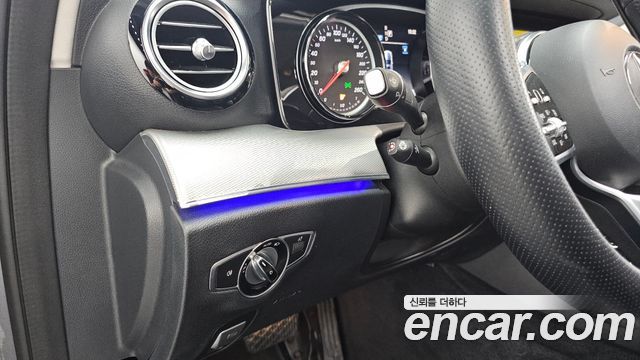Mercedes-Benz E-Class E300 Avantgarde