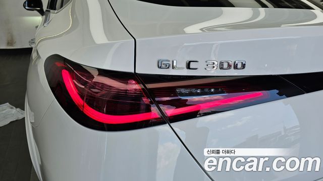 Mercedes-Benz GLC-Class GLC300 4MATIC Coupe