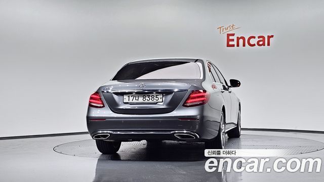 Mercedes-Benz E-Class E200 Avantgarde