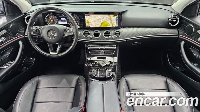 Mercedes-Benz E-Class E200 Avantgarde
