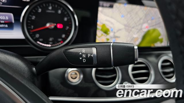 Mercedes-Benz E-Class E200 Avantgarde