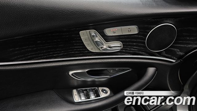 Mercedes-Benz E-Class E200 Avantgarde