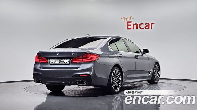 BMW 5-Series 530i xDrive M Sport Package Plus