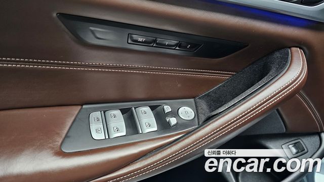 BMW 5-Series 530i xDrive M Sport Package Plus