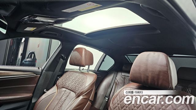 BMW 5-Series 530i xDrive M Sport Package Plus
