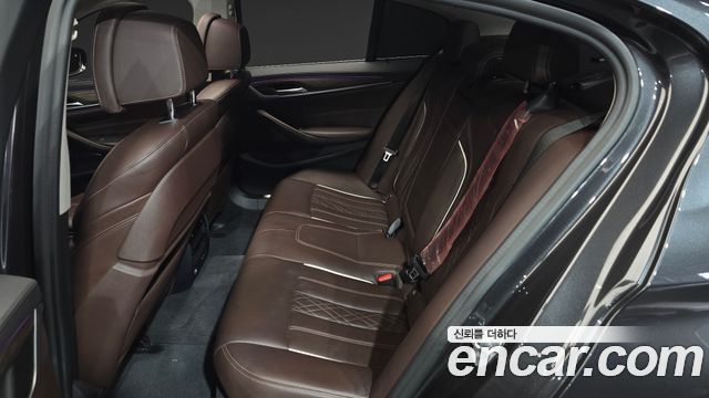 BMW 5-Series 520d Luxury Plus
