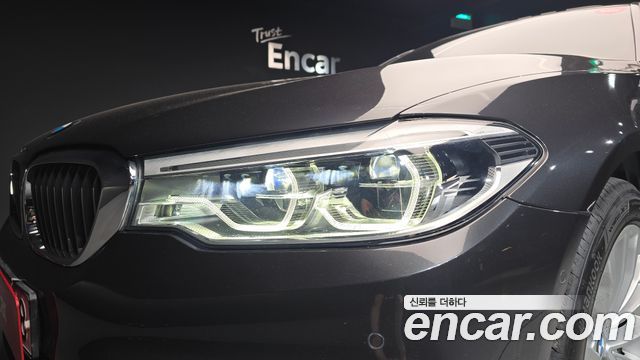BMW 5-Series 520d Luxury Plus