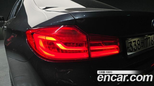 BMW 5-Series 520d Luxury Plus