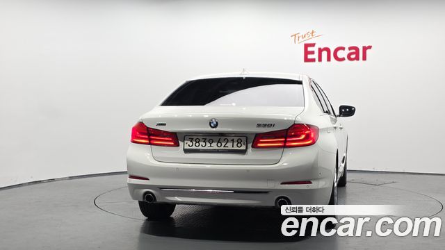 BMW 5-Series 530i xDrive Luxury Plus