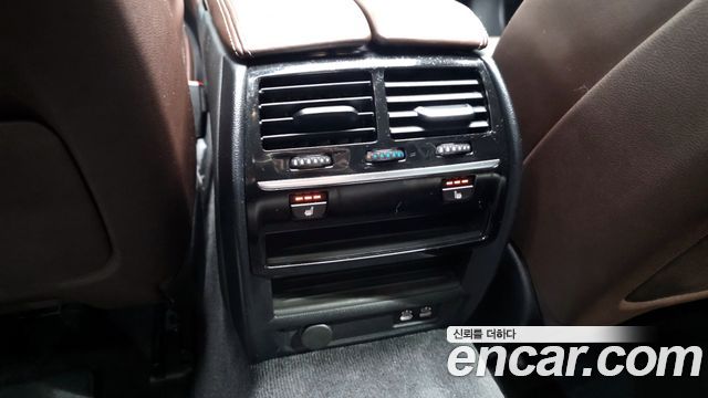 BMW 5-Series 530i xDrive Luxury Plus
