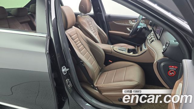 Mercedes-Benz E-Class E300e 4MATIC Exclusive