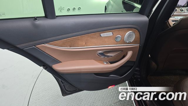 Mercedes-Benz E-Class E300e 4MATIC Exclusive