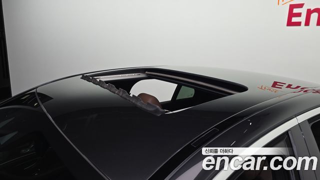 Mercedes-Benz E-Class E300e 4MATIC Exclusive