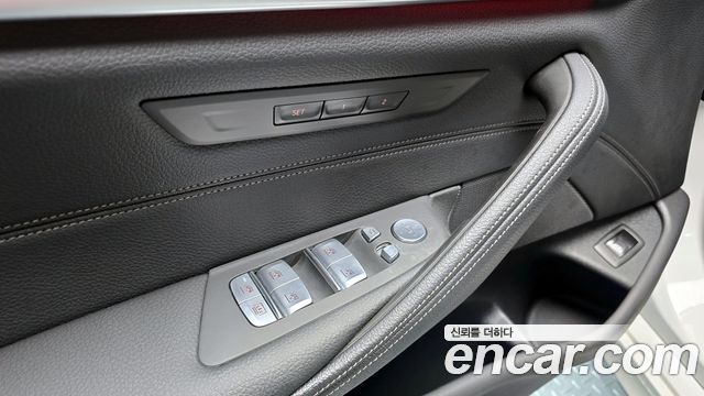 BMW 5-Series 520i M Sport
