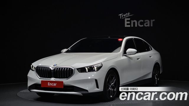 BMW 5-Series 520i
