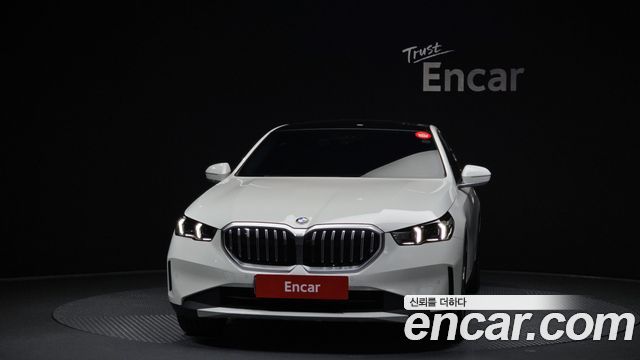 BMW 5-Series 520i