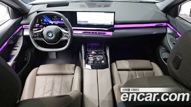 BMW 5-Series 520i