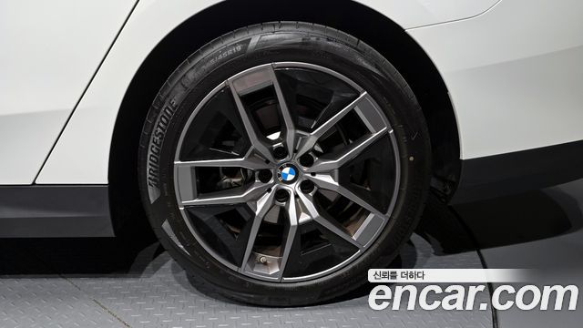 BMW 5-Series 520i