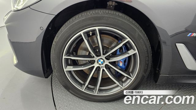 BMW 5-Series 523d M Sport