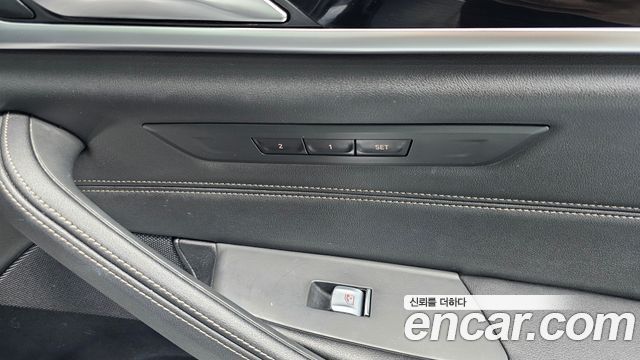 BMW 5-Series 523d M Sport