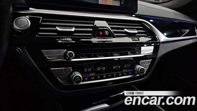 BMW 5-Series 523d M Sport