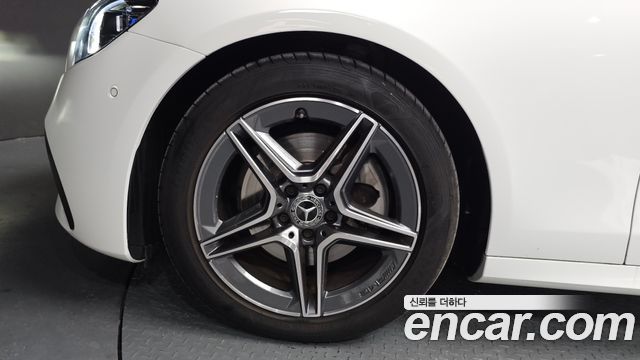 Mercedes-Benz E-Class E250 AMG Line