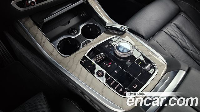 BMW X7 xDrive 40i Design Pure Excellence 6-Seater