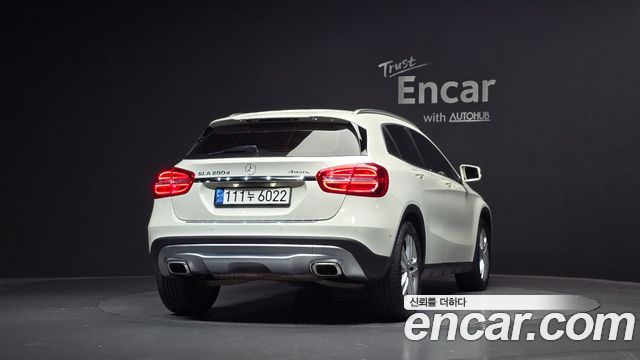 Mercedes-Benz GLA-Class GLA200 d 4MATIC