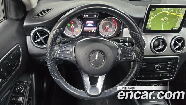 Mercedes-Benz GLA-Class GLA200 d 4MATIC