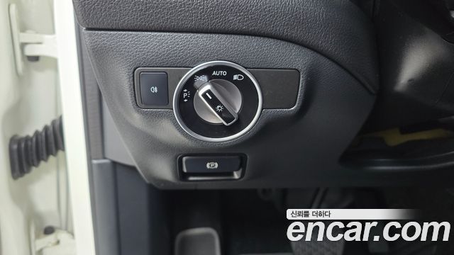 Mercedes-Benz GLA-Class GLA200 d 4MATIC