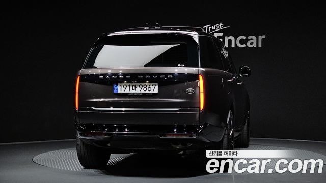 Land Rover Range Rover P530 Autobiography Long Wheel Base