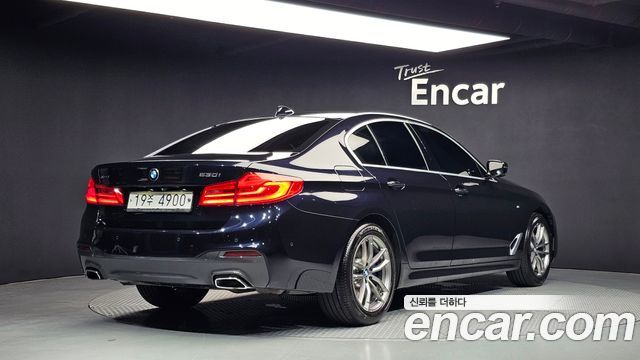 BMW 5-Series 530i M Sport Package Plus
