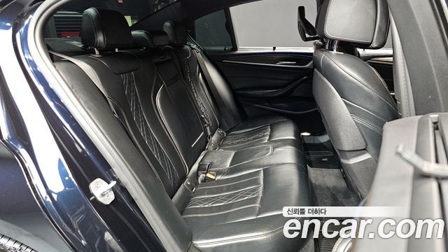 BMW 5-Series 530i M Sport Package Plus