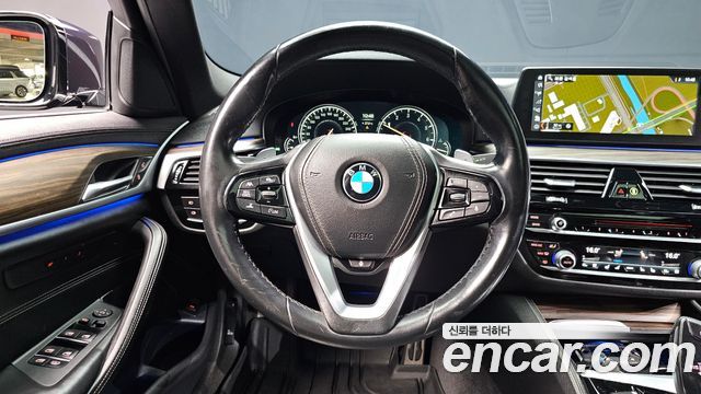 BMW 5-Series 530i M Sport Package Plus