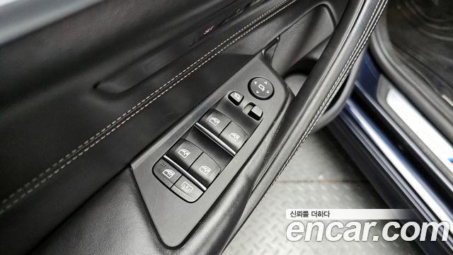 BMW 5-Series 530i M Sport Package Plus