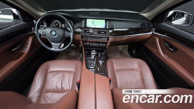 BMW 5-Series 528i xDrive M Aero Dynamic