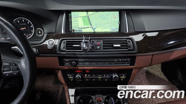 BMW 5-Series 528i xDrive M Aero Dynamic