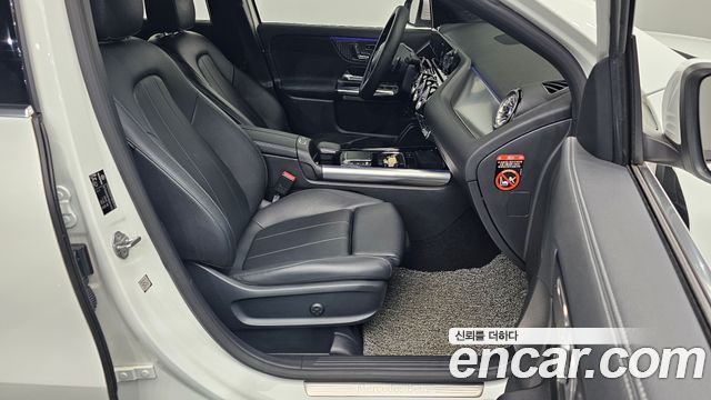 Mercedes-Benz GLA-Class GLA220