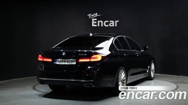BMW 5-Series 530e Luxury