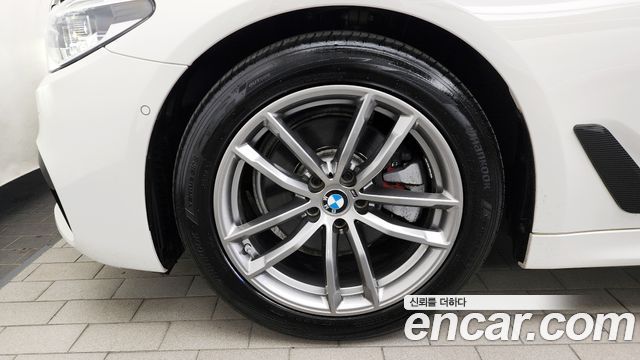 BMW 5-Series 520d M Sport Package Plus