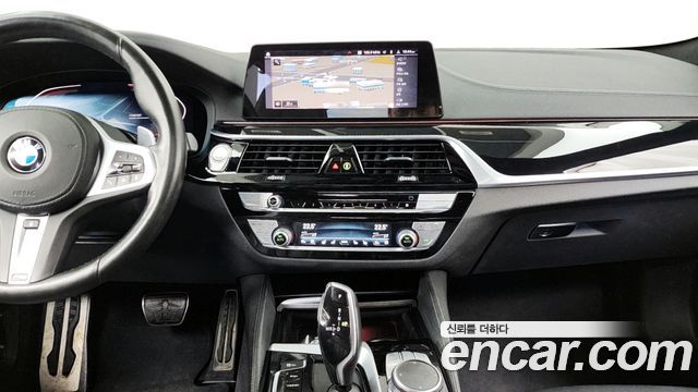 BMW 5-Series 520d M Sport Package Plus