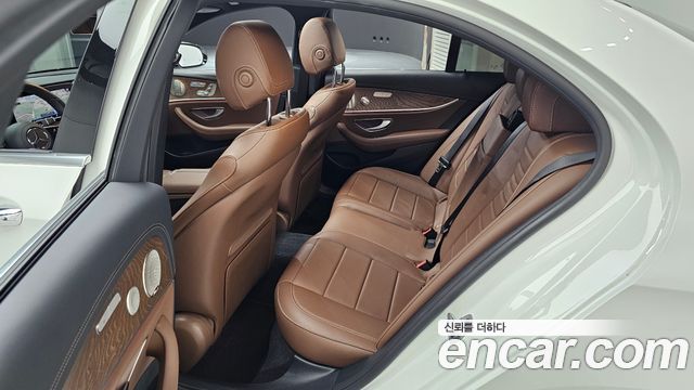 Mercedes-Benz E-Class E220d 4MATIC Exclusive