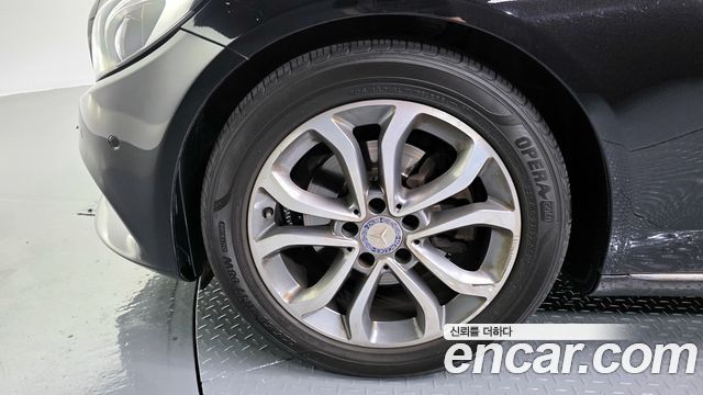 Mercedes-Benz C-Class C220 d Avantgarde