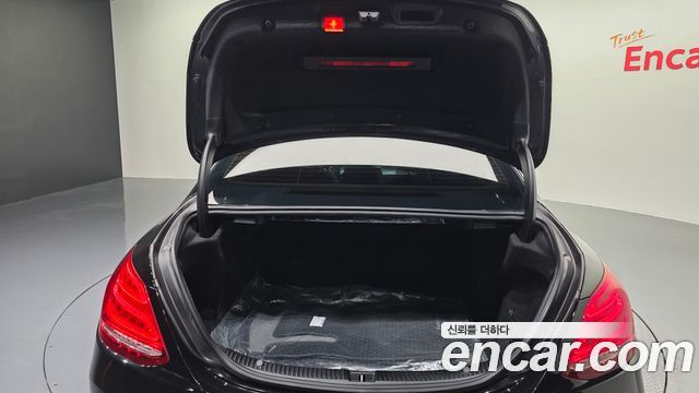Mercedes-Benz C-Class C220 d Avantgarde