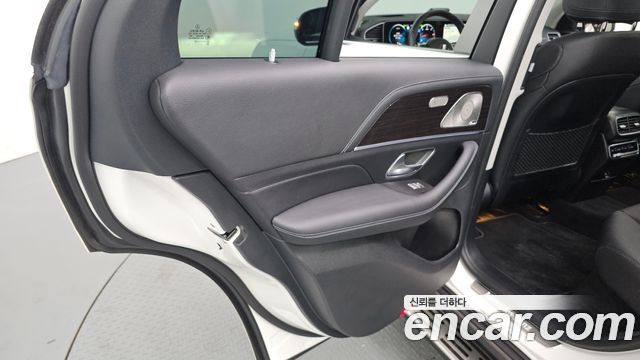 Mercedes-Benz GLE-Class GLE300d 4MATIC