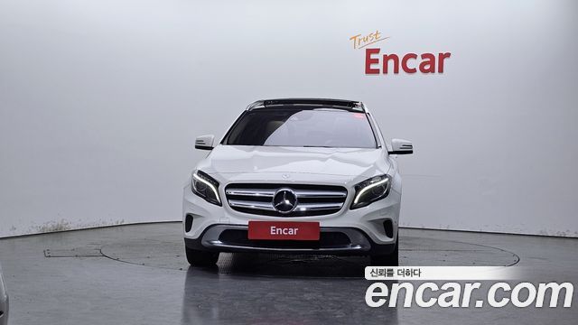 Mercedes-Benz GLA-Class GLA200 d 4MATIC