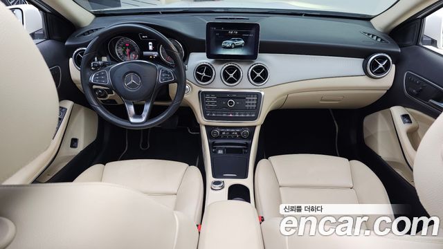 Mercedes-Benz GLA-Class GLA200 d 4MATIC